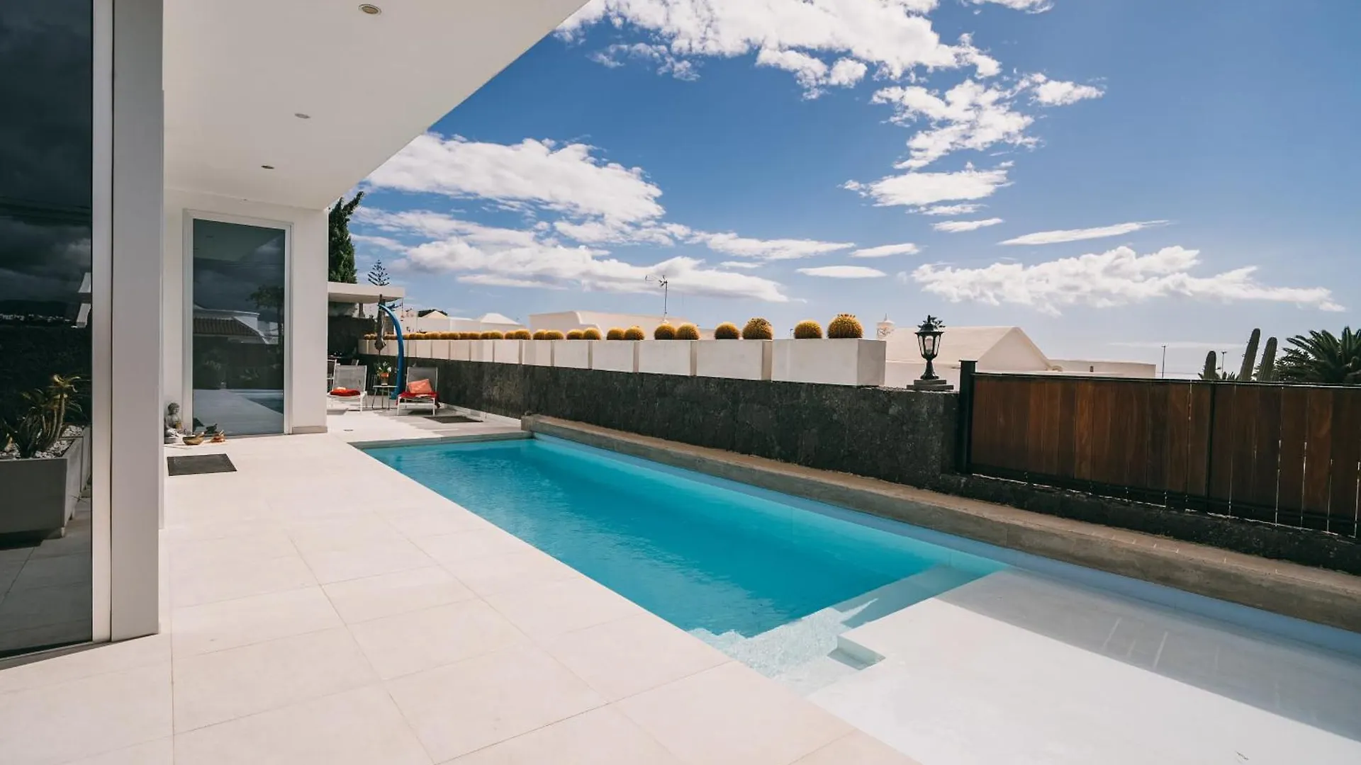 Vv Villa Omara By Hh Puerto del Carmen